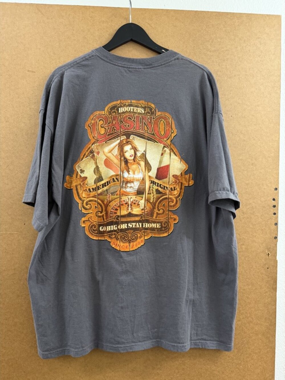 Hooters Casino Hotel Las Vegas Tee 2XL Go Big Or Stay Home 2006